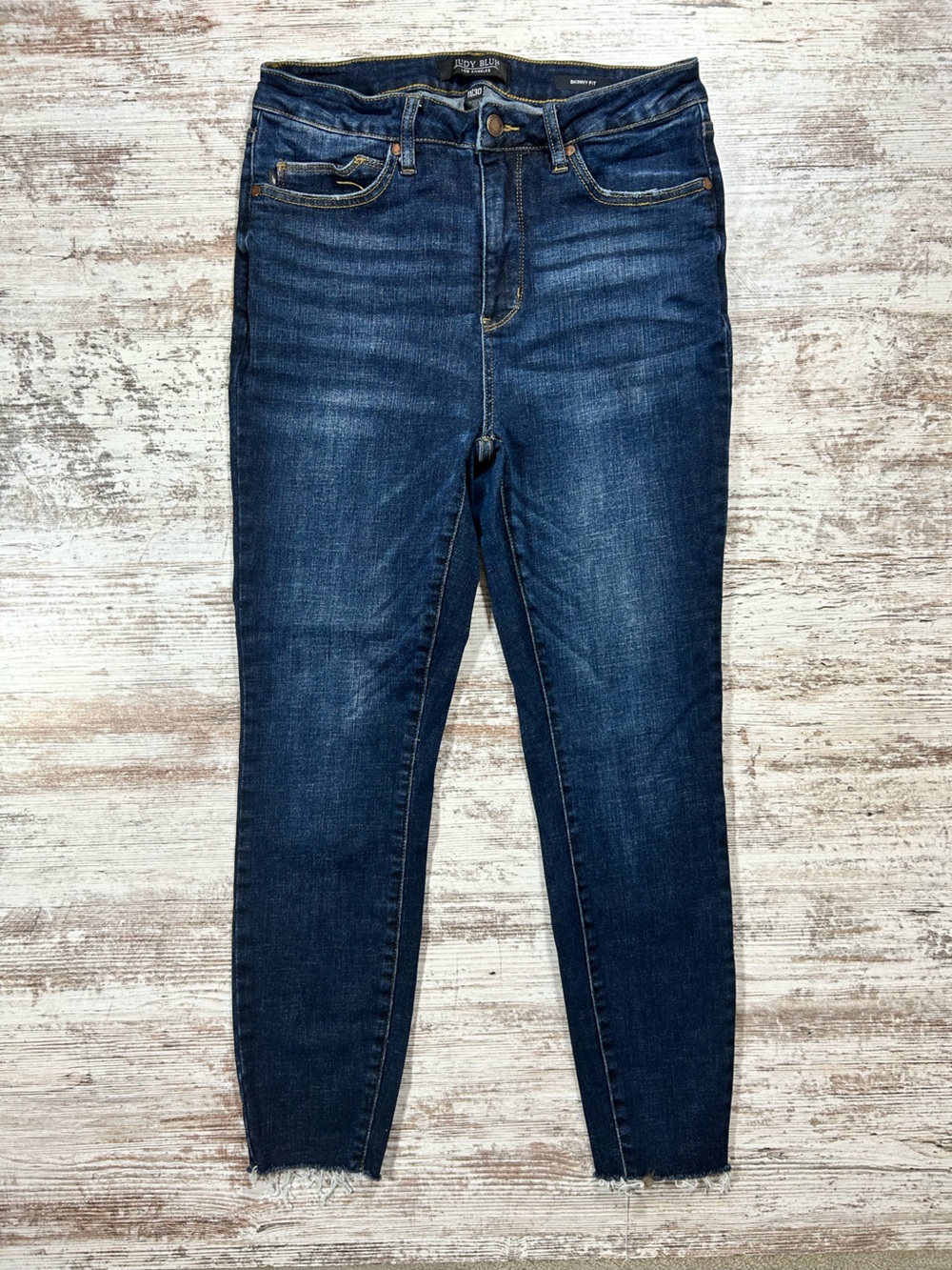 Women’s Judy Blue Skinny Fit ankle/capri stretch jeans raw hem size 11/30 dark